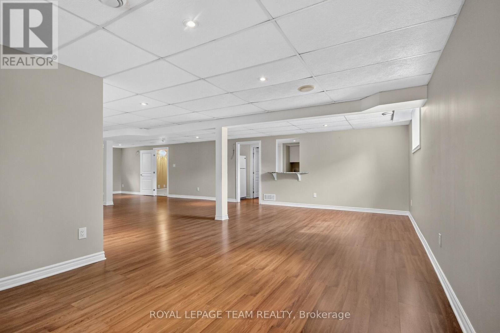 201 TRAILGATE STREET - 31
