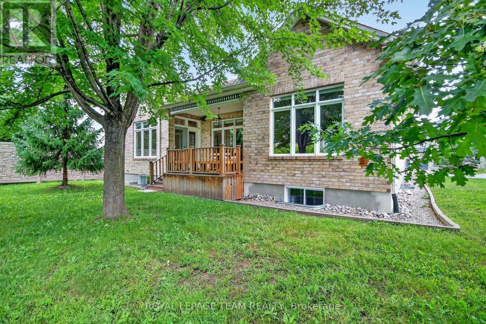 201 TRAILGATE STREET - 38