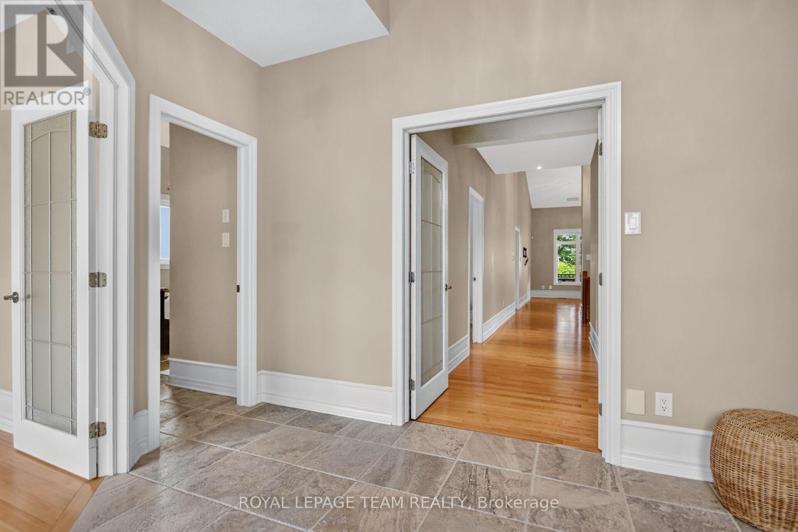 201 TRAILGATE STREET - 6
