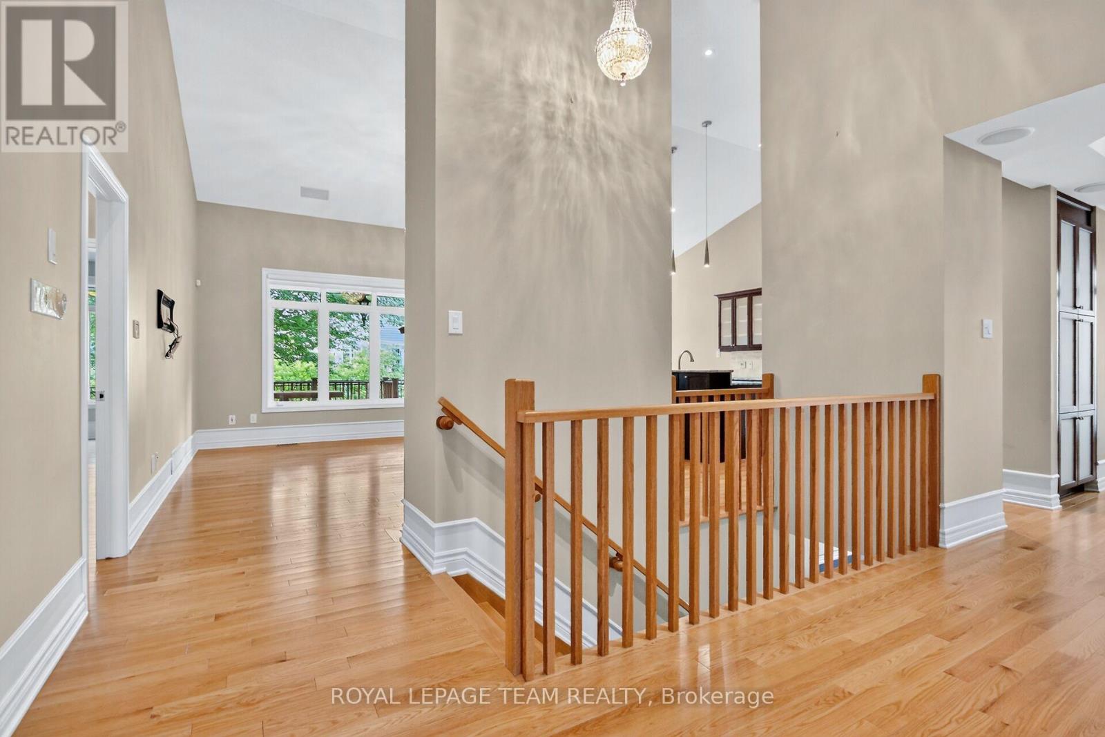 201 TRAILGATE STREET - Image 7