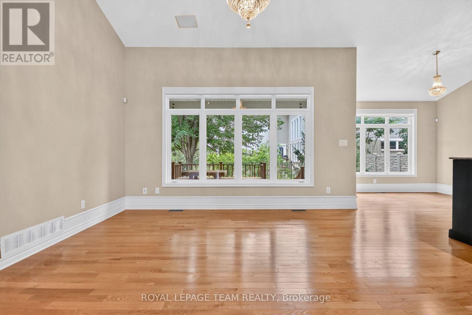 201 TRAILGATE STREET - Image 8