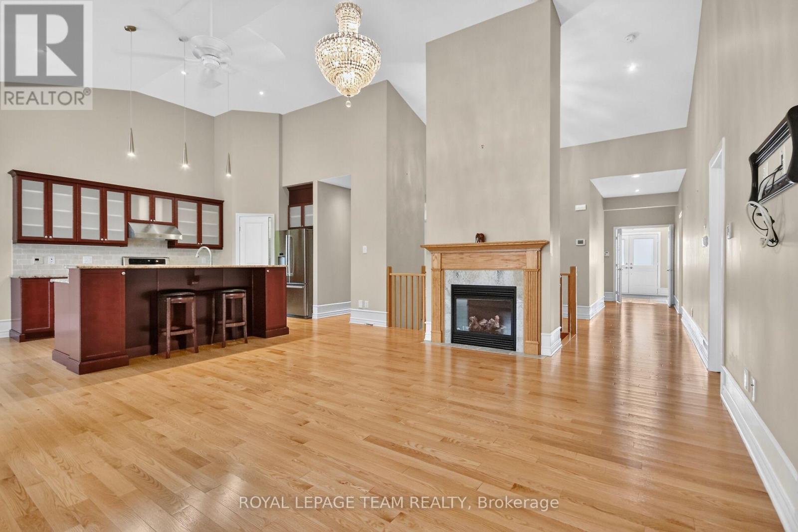 201 TRAILGATE STREET - Image 9