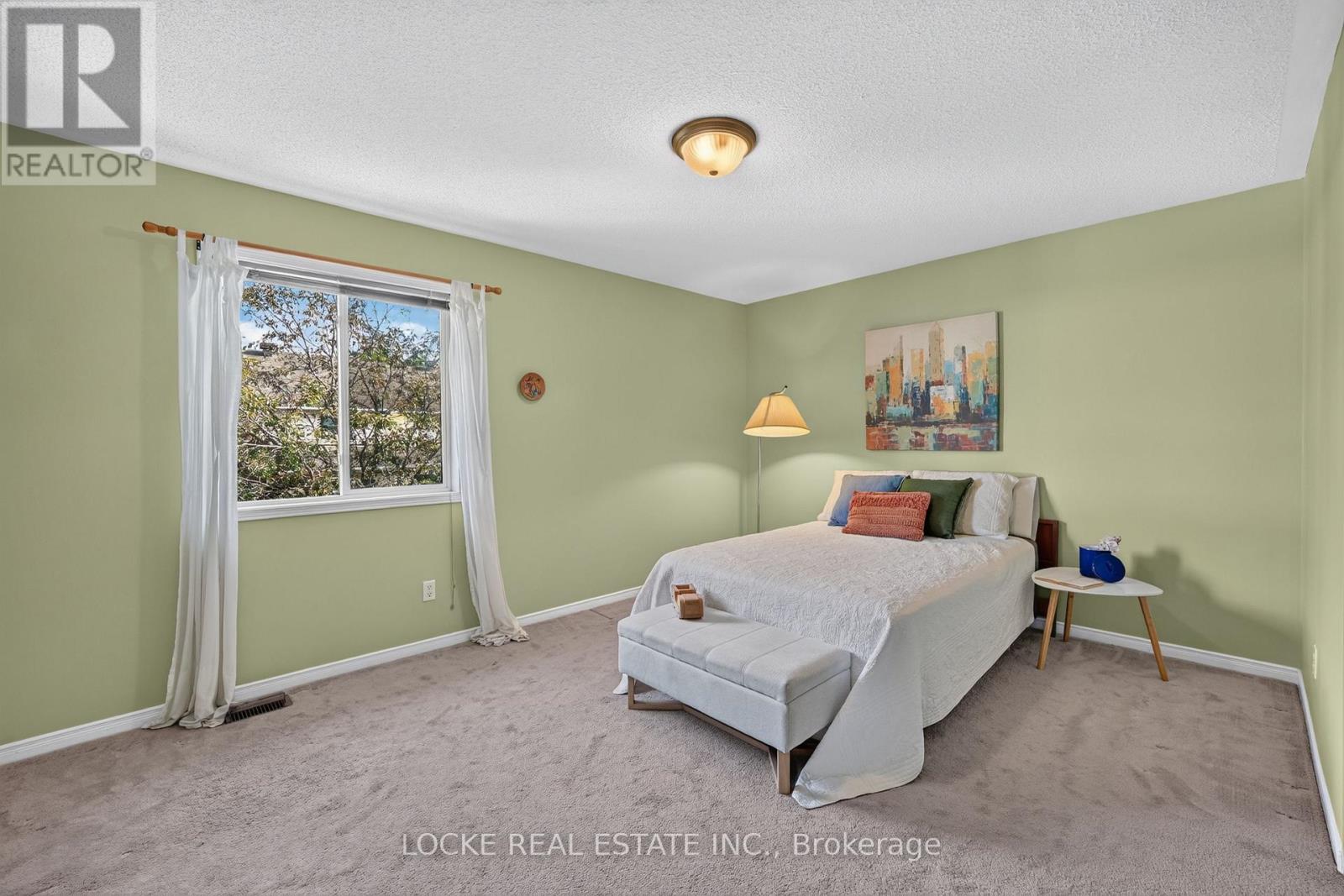 2186 GARDENWAY DRIVE - Image 32