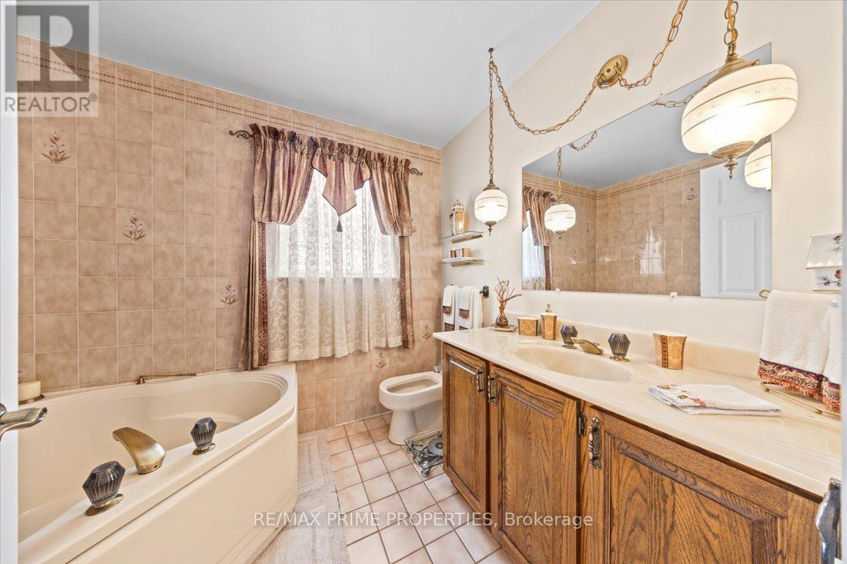 1530 ROYAL ORCHARD DRIVE - Image 24