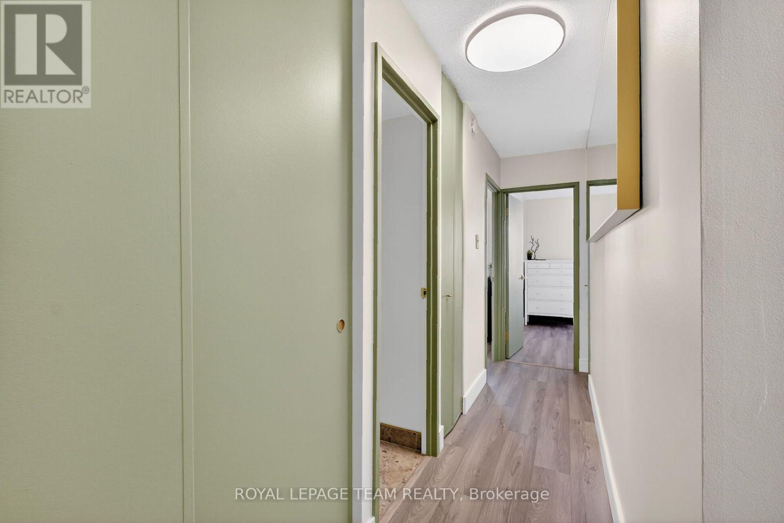 #1809 515 ST LAURENT BOULEVARD - Image 16