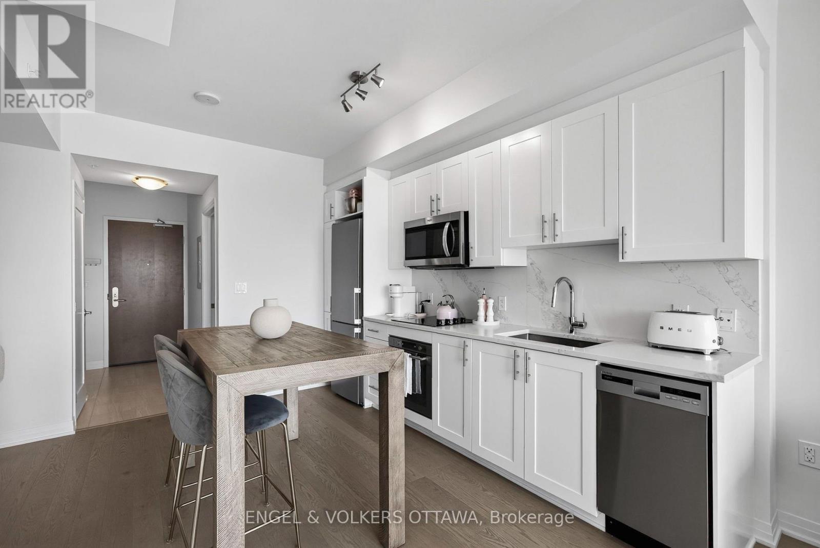 #1503 805 CARLING AVENUE - Image 14