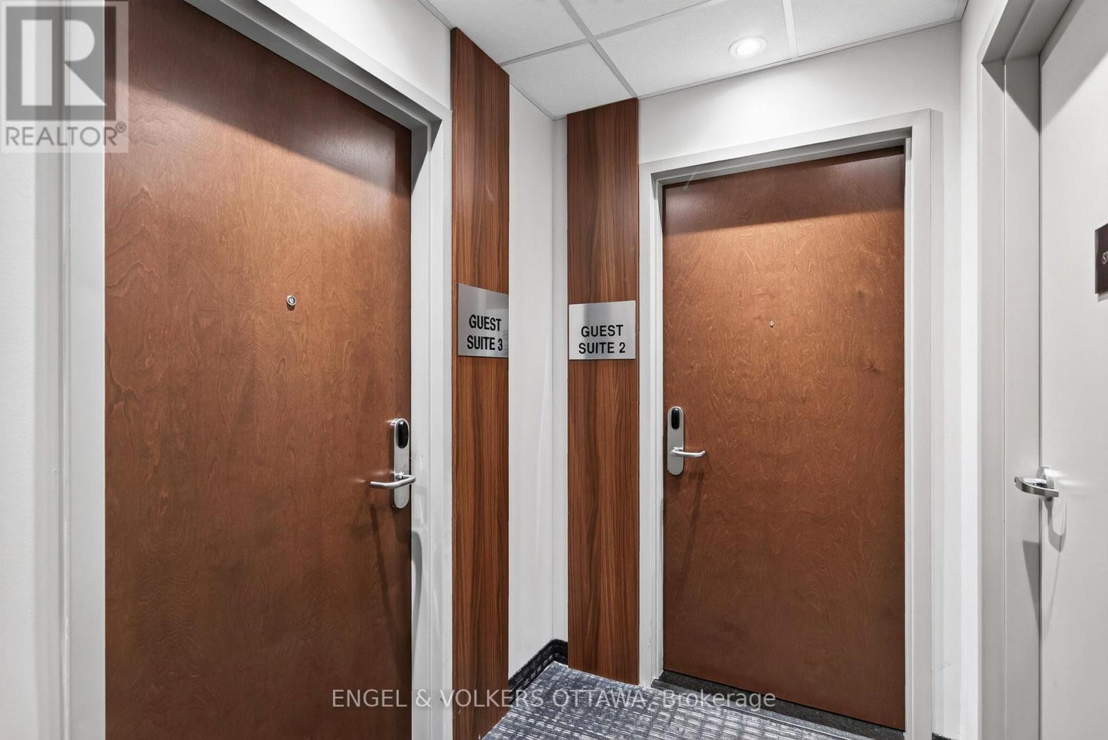 #1503 805 CARLING AVENUE - Image 32