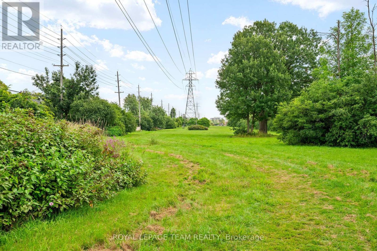 528 BROWNING AVENUE - Image 35