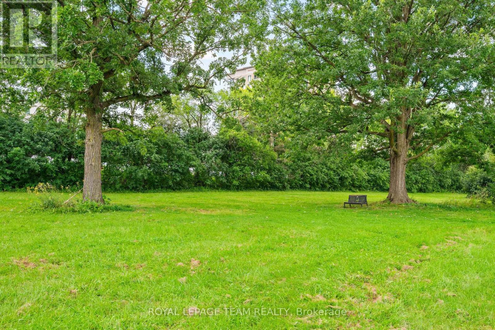 528 BROWNING AVENUE - 37