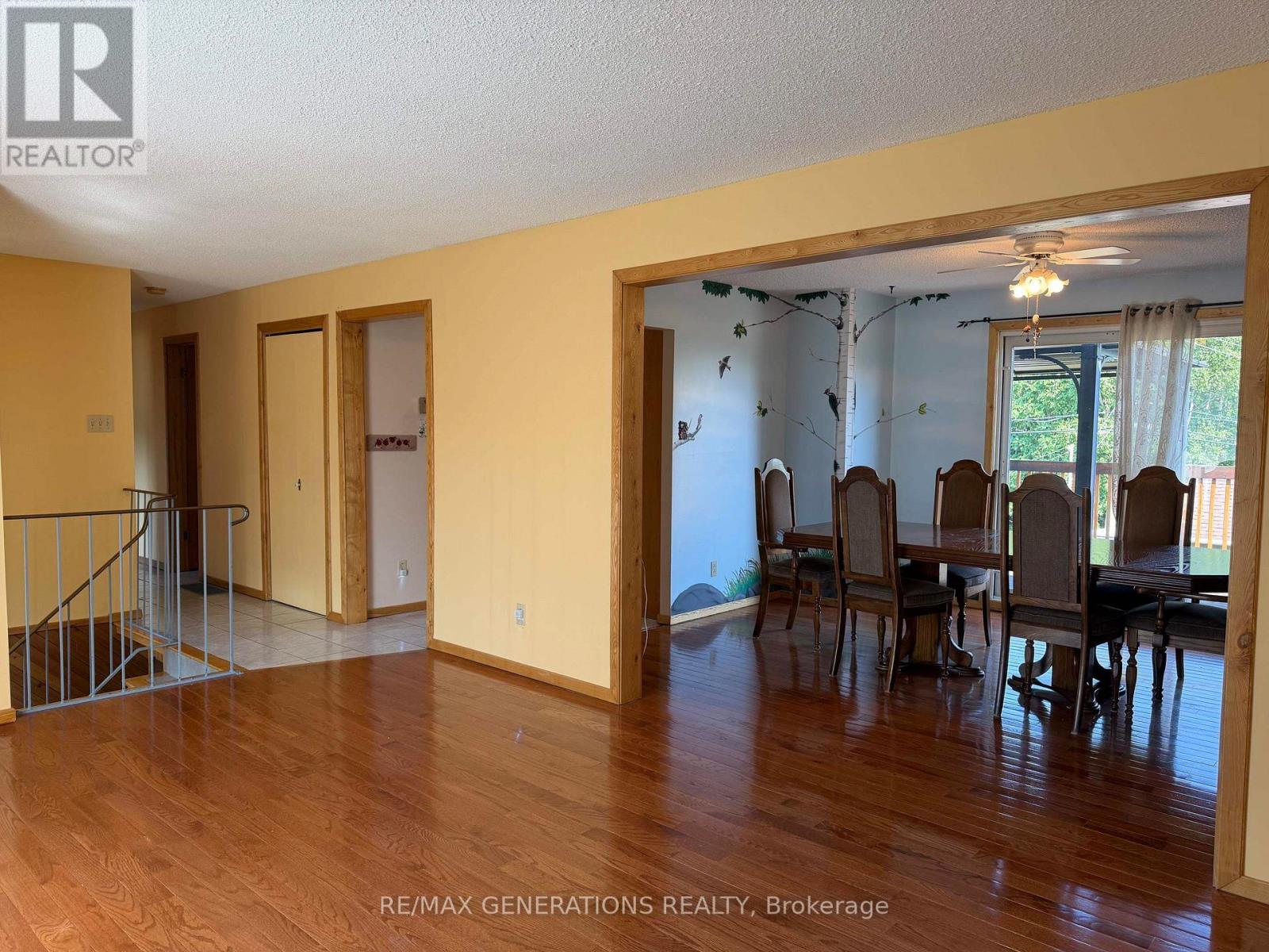 23 TERRACE HEIGHTS DRIVE - 10