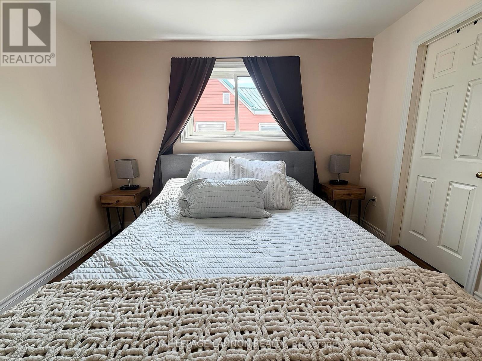 312 BALL PARK CRESCENT - 12