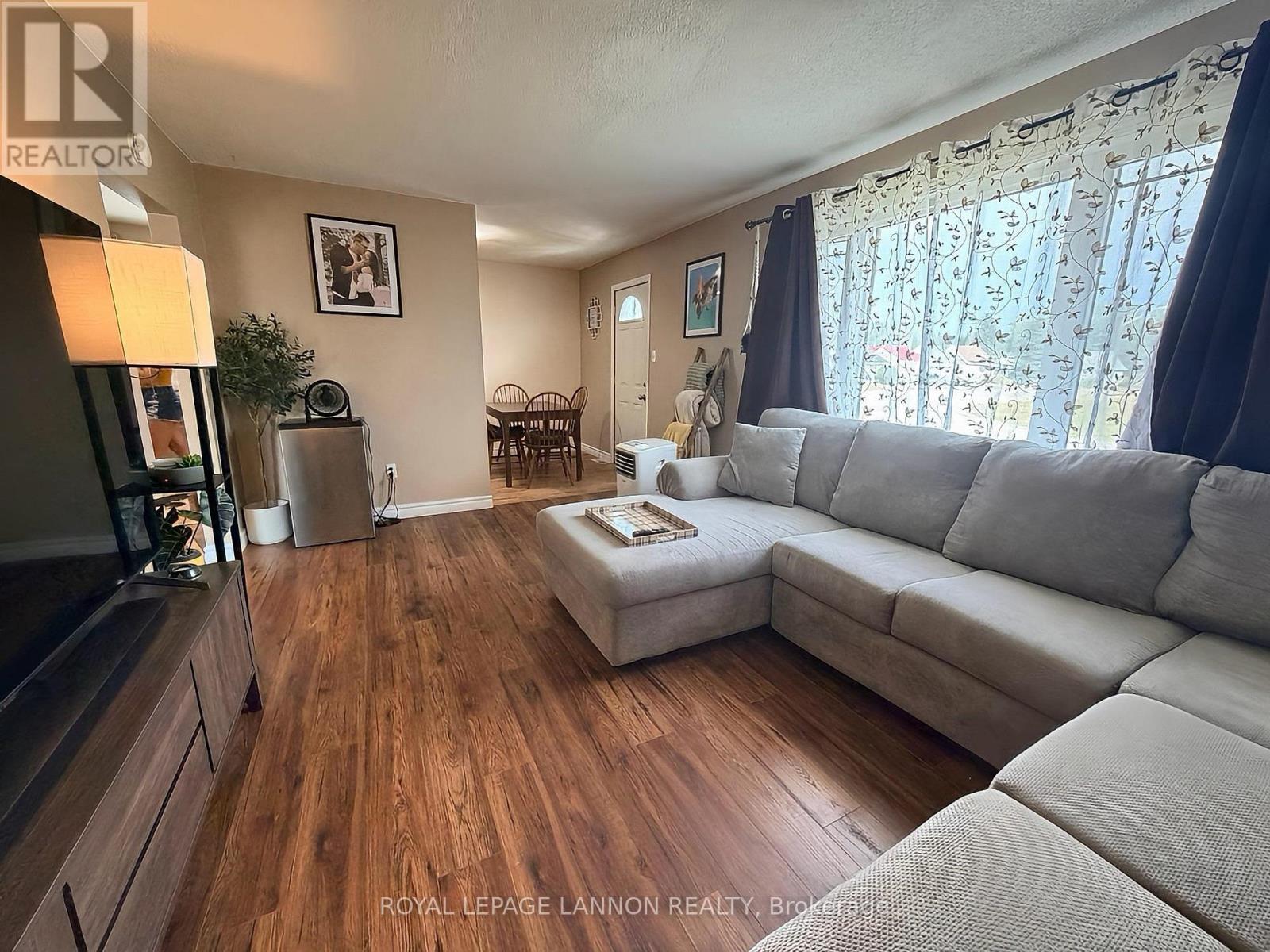 312 BALL PARK CRESCENT - 6