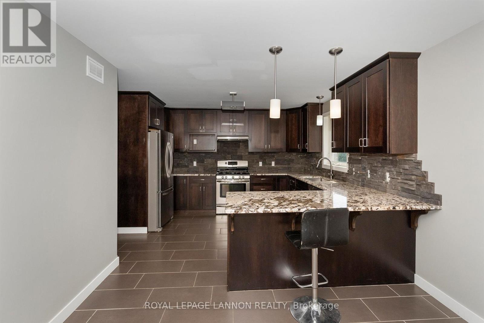 461 LONGBOW STREET - 10