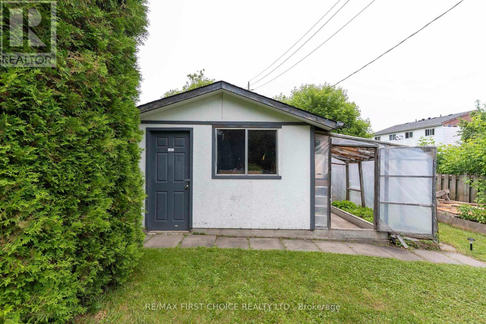 386 LAMBTON PLACE - Image 46