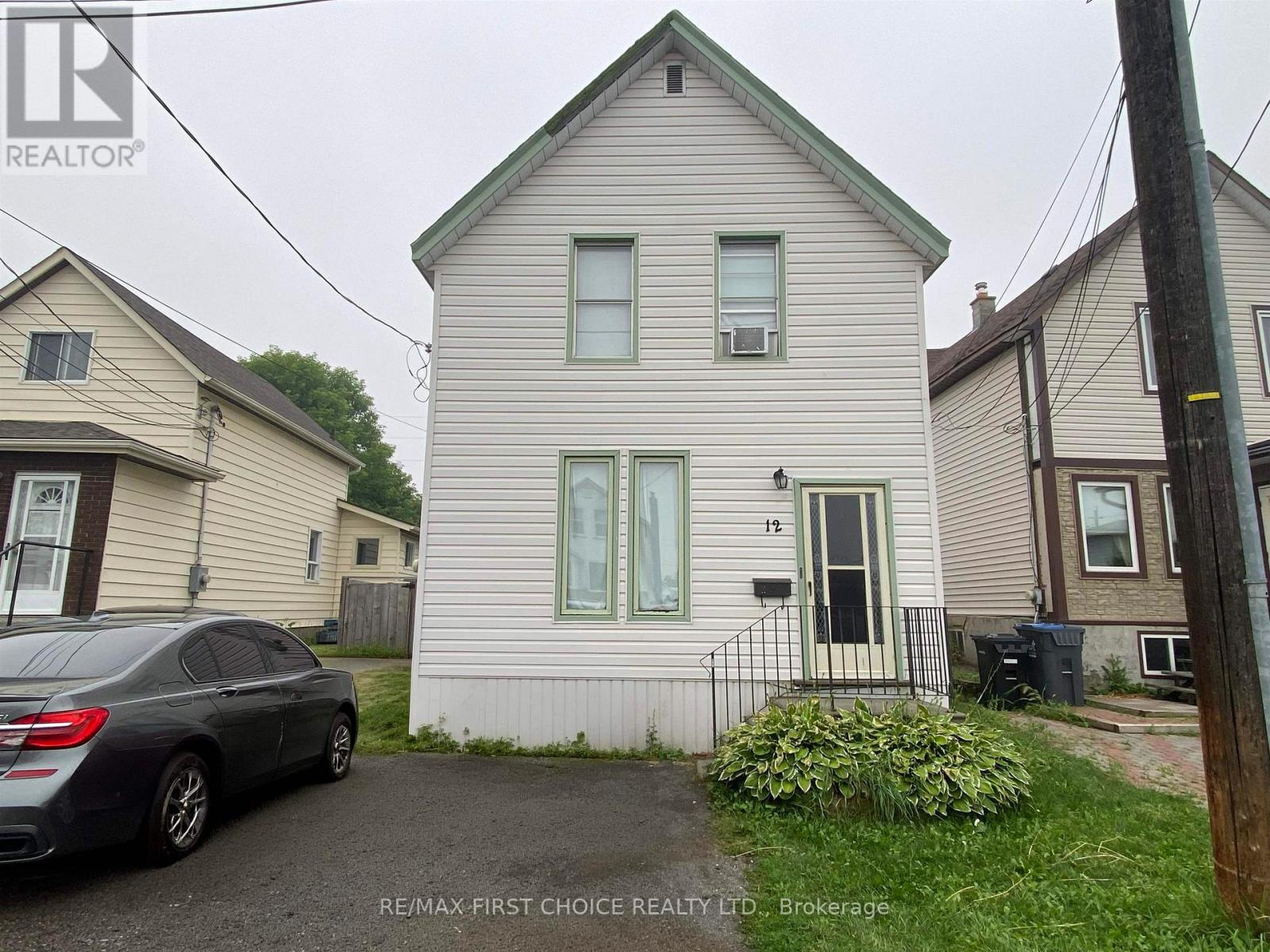 12 MACHAR AVENUE - 1