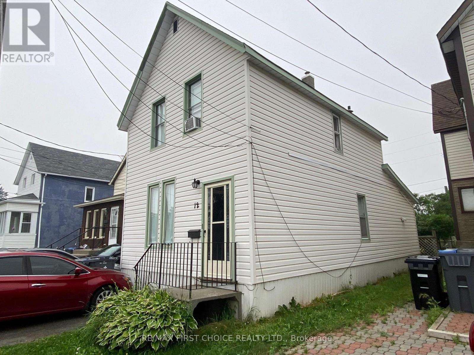 12 MACHAR AVENUE - 2