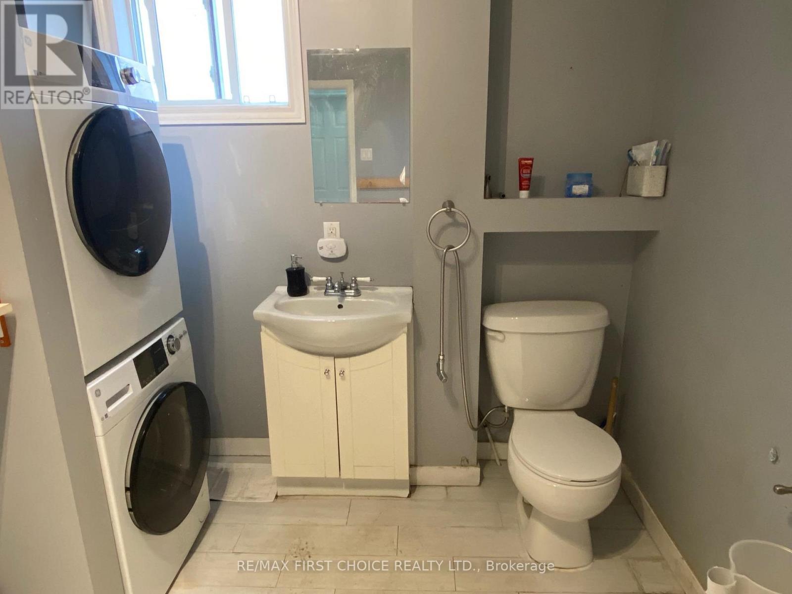 12 MACHAR AVENUE - 6