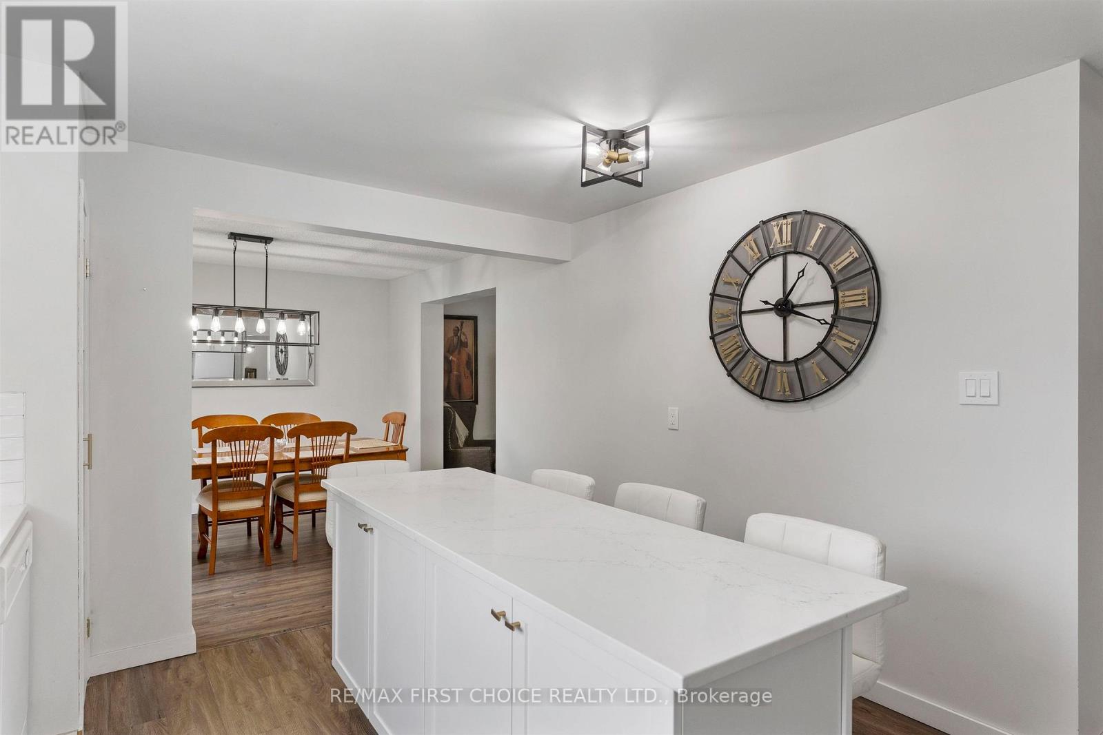 386 LAMBTON PLACE - Image 11