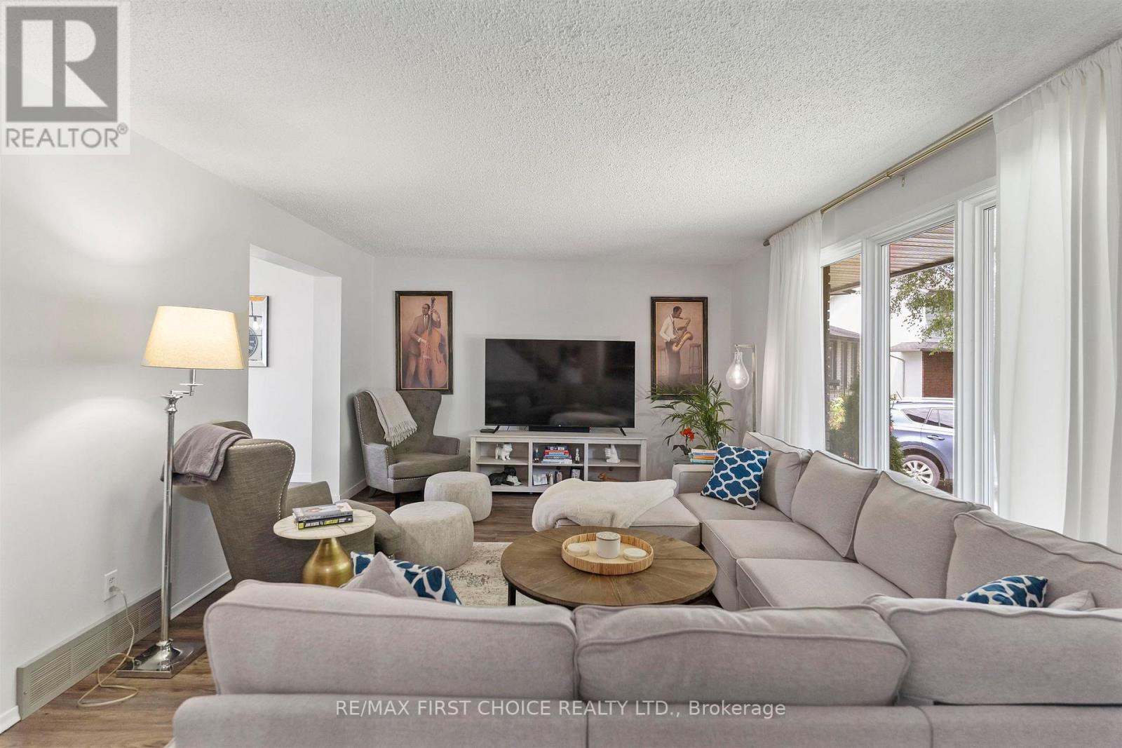 386 LAMBTON PLACE - 15