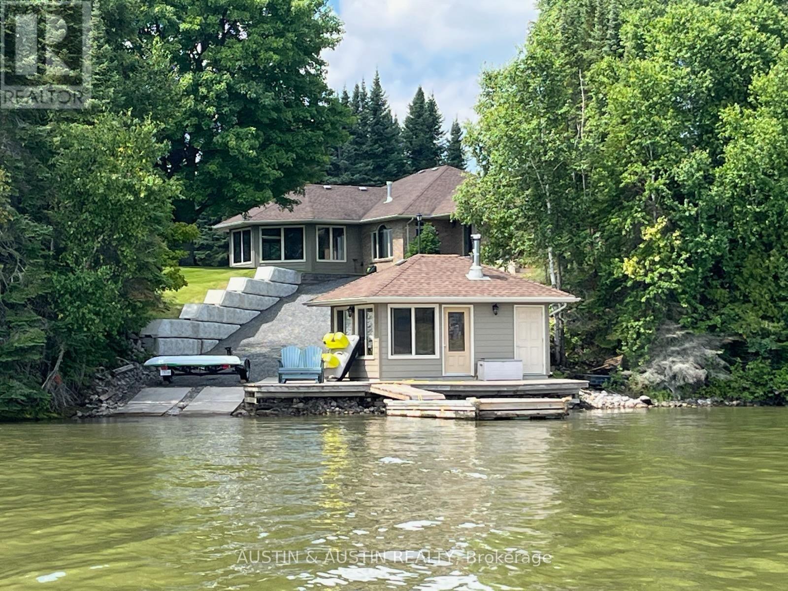 134 DAVIS POINT ROAD - 1