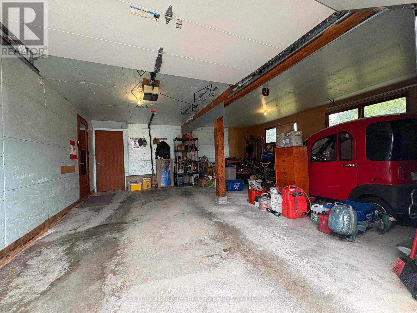952 RUSSELL BYWAY - 35