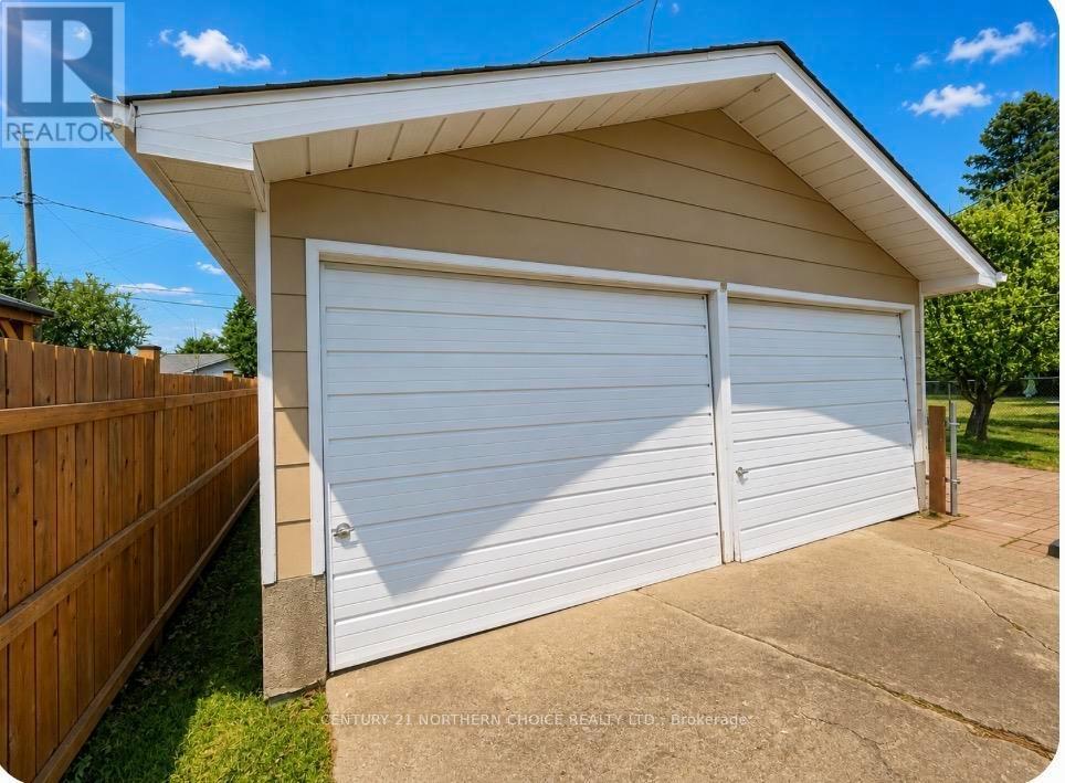 45 DINGWALL PARKWAY - 28