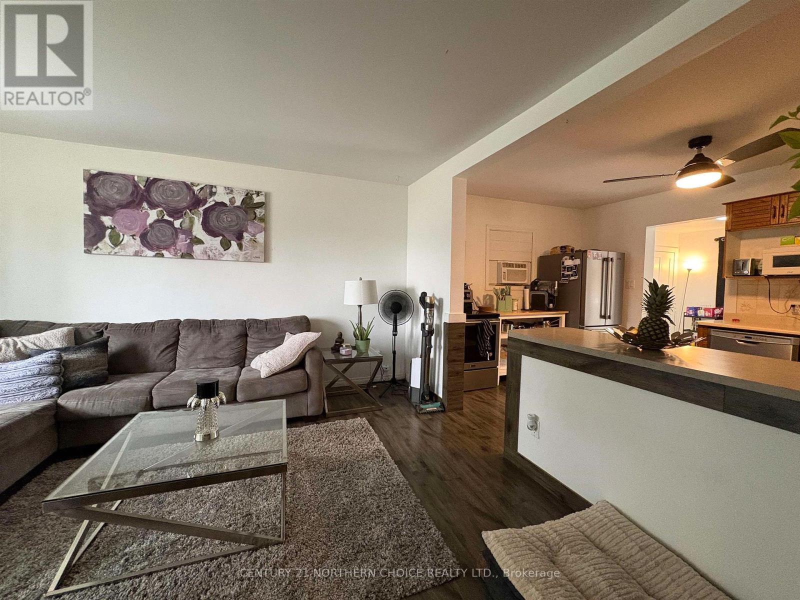 905 PORTAGE AVENUE N - 6