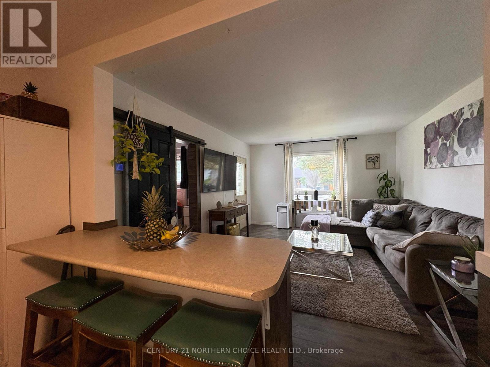 905 PORTAGE AVENUE N - Image 7