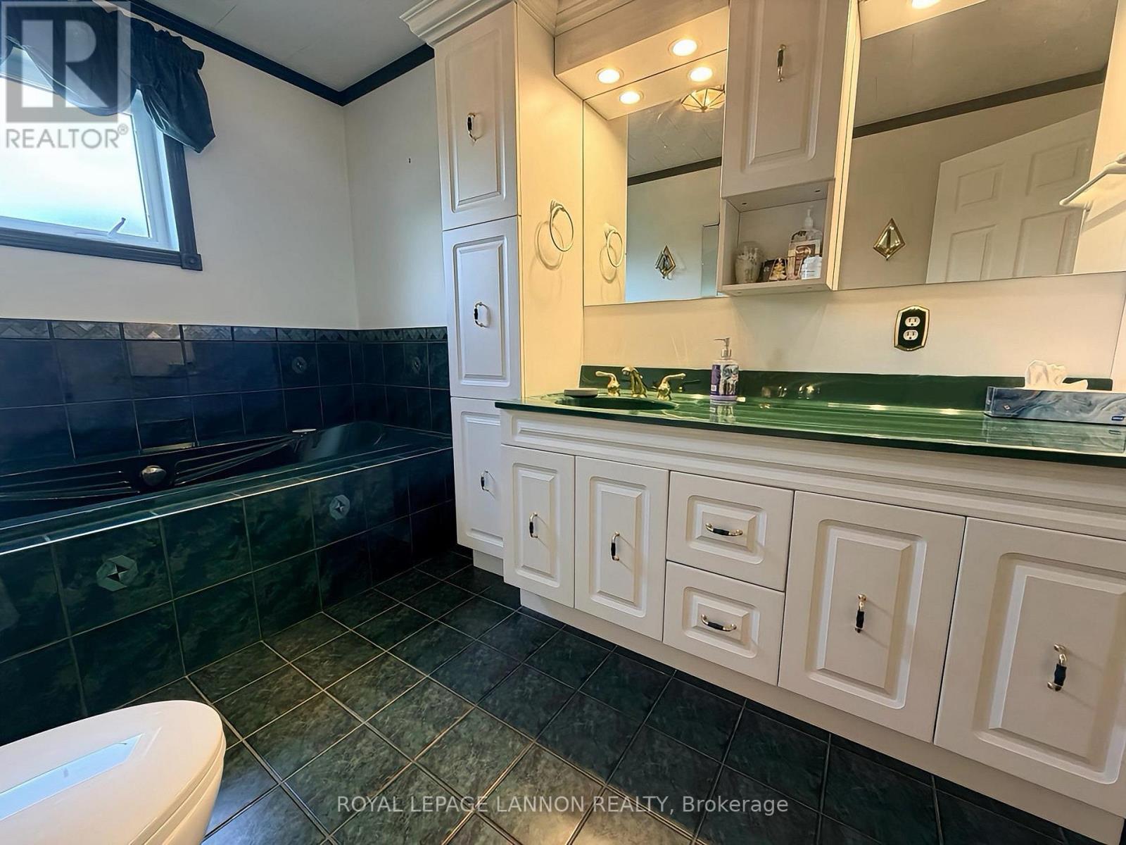 111 WOODCREST DRIVE - 15