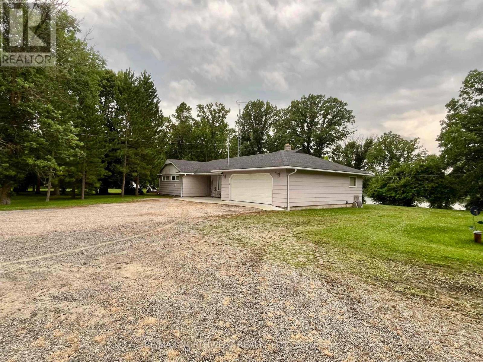 986 HWY 11, Dawson (TB-405), Ontario, P0W1K0, Dawson (TB-405), Ontario — photo 5 of 5