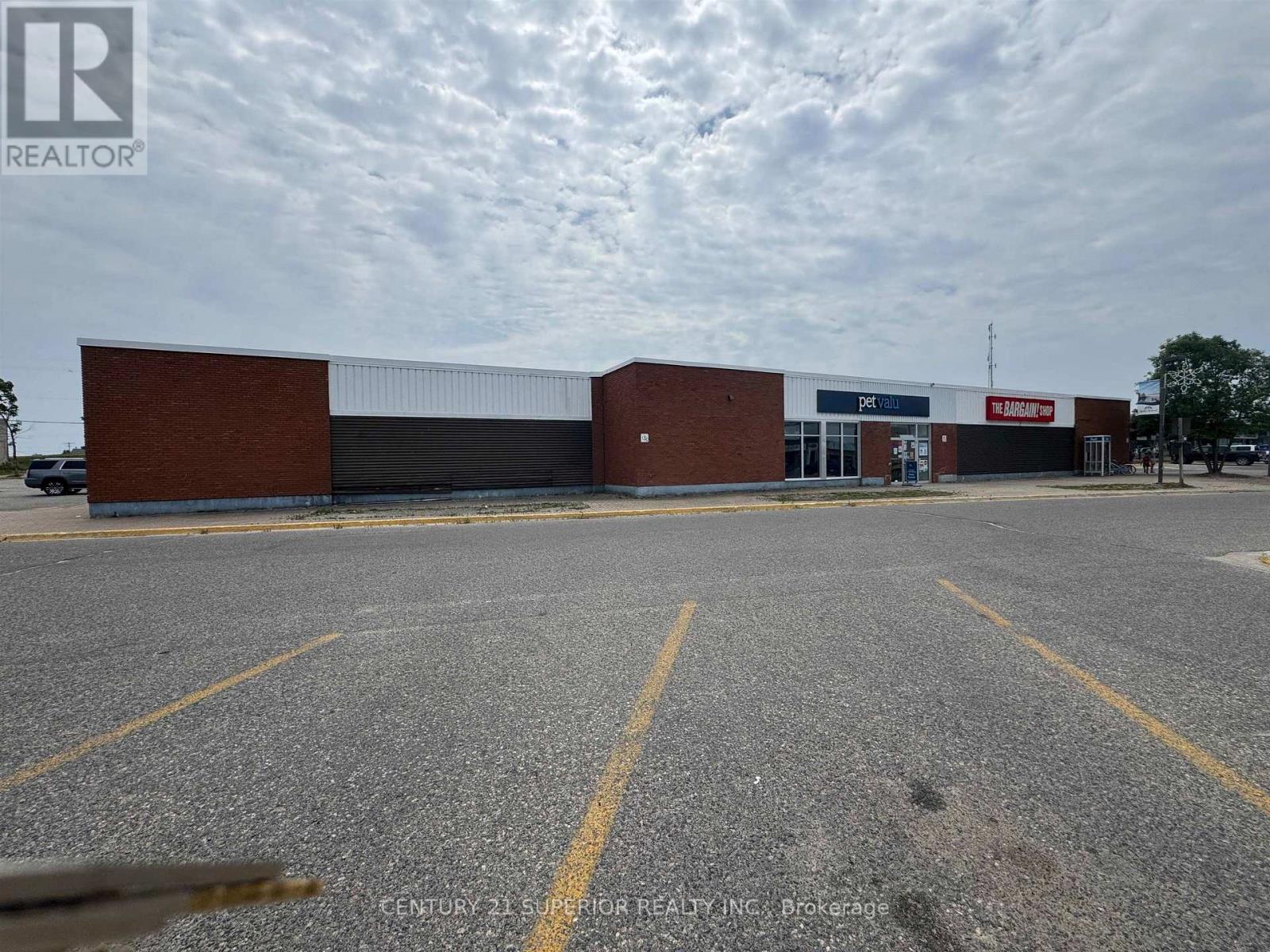 #3 21 Huron Walk, Manitouwadge (TB-73), Ontario, P0T2C0, Manitouwadge (TB-73), Ontario — photo 2 of 5