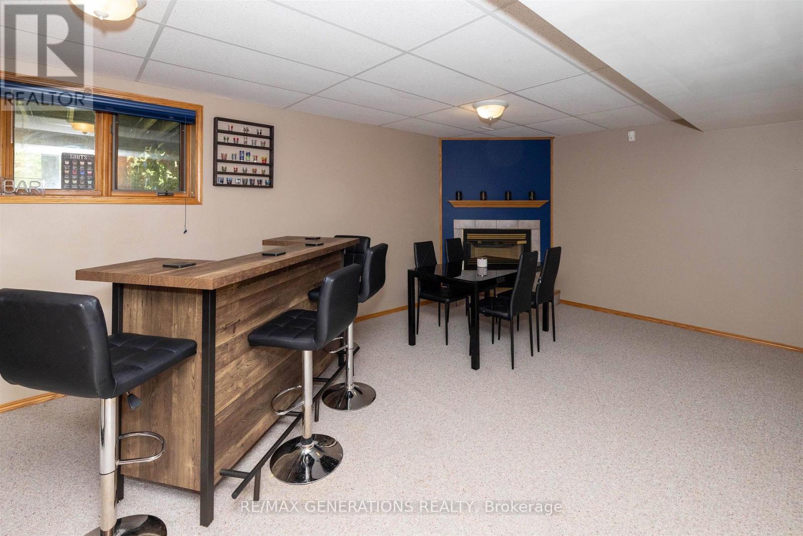 2446 CASPIAN STREET - 13