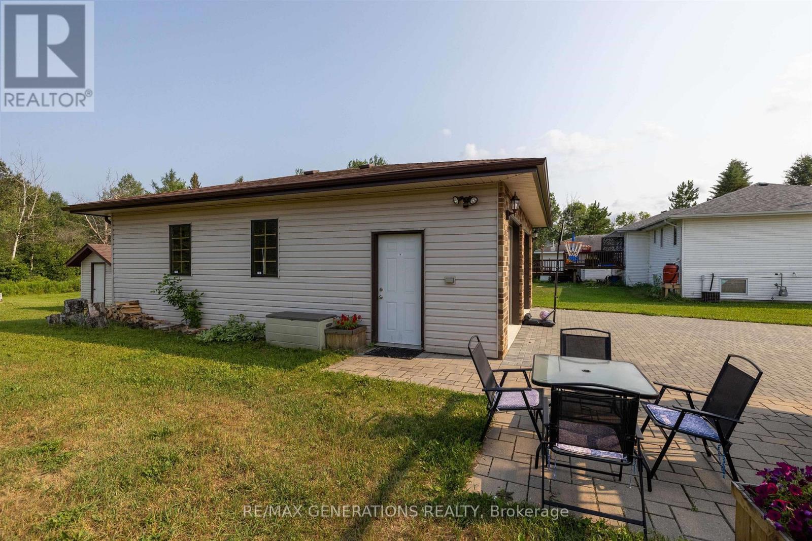 2446 CASPIAN STREET - 26