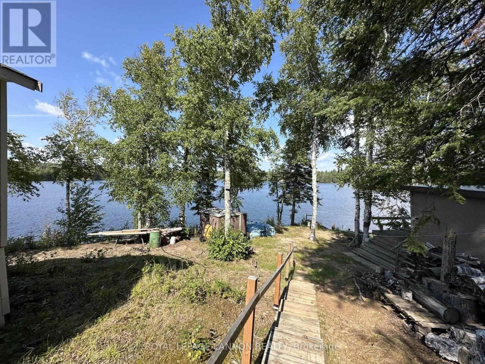 430 CASTOR ISLAND - 25