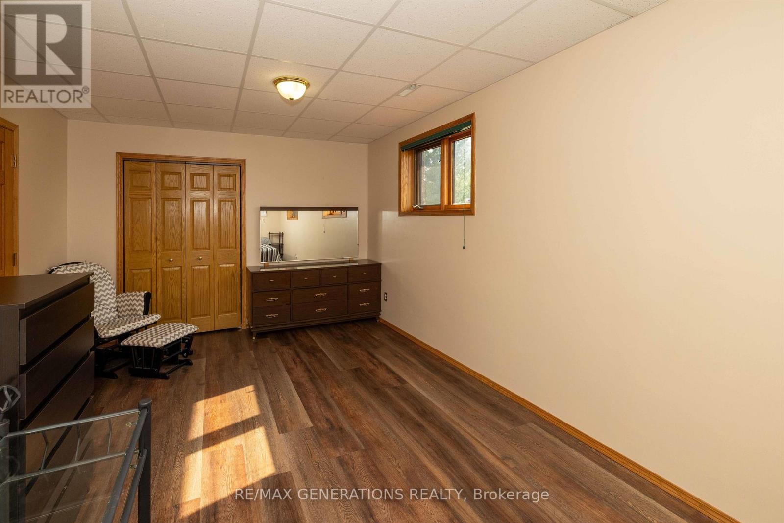 2446 CASPIAN STREET - Image 19