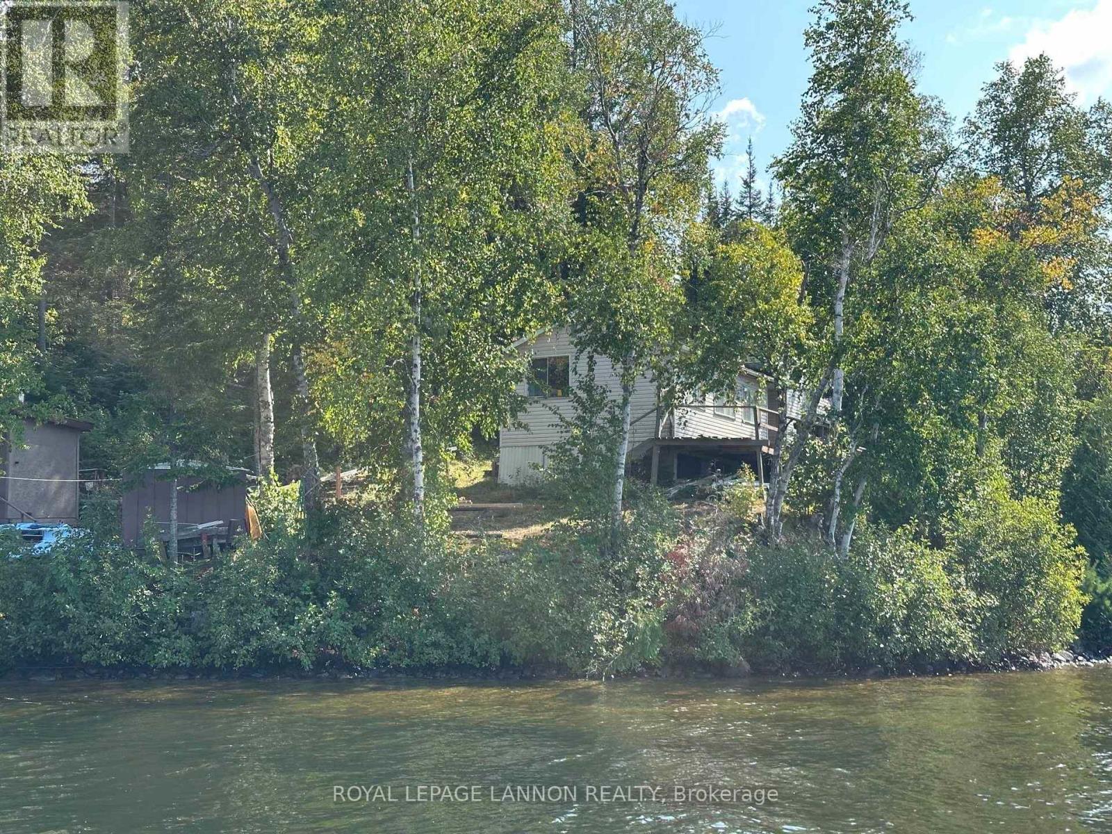 430 CASTOR ISLAND - 22