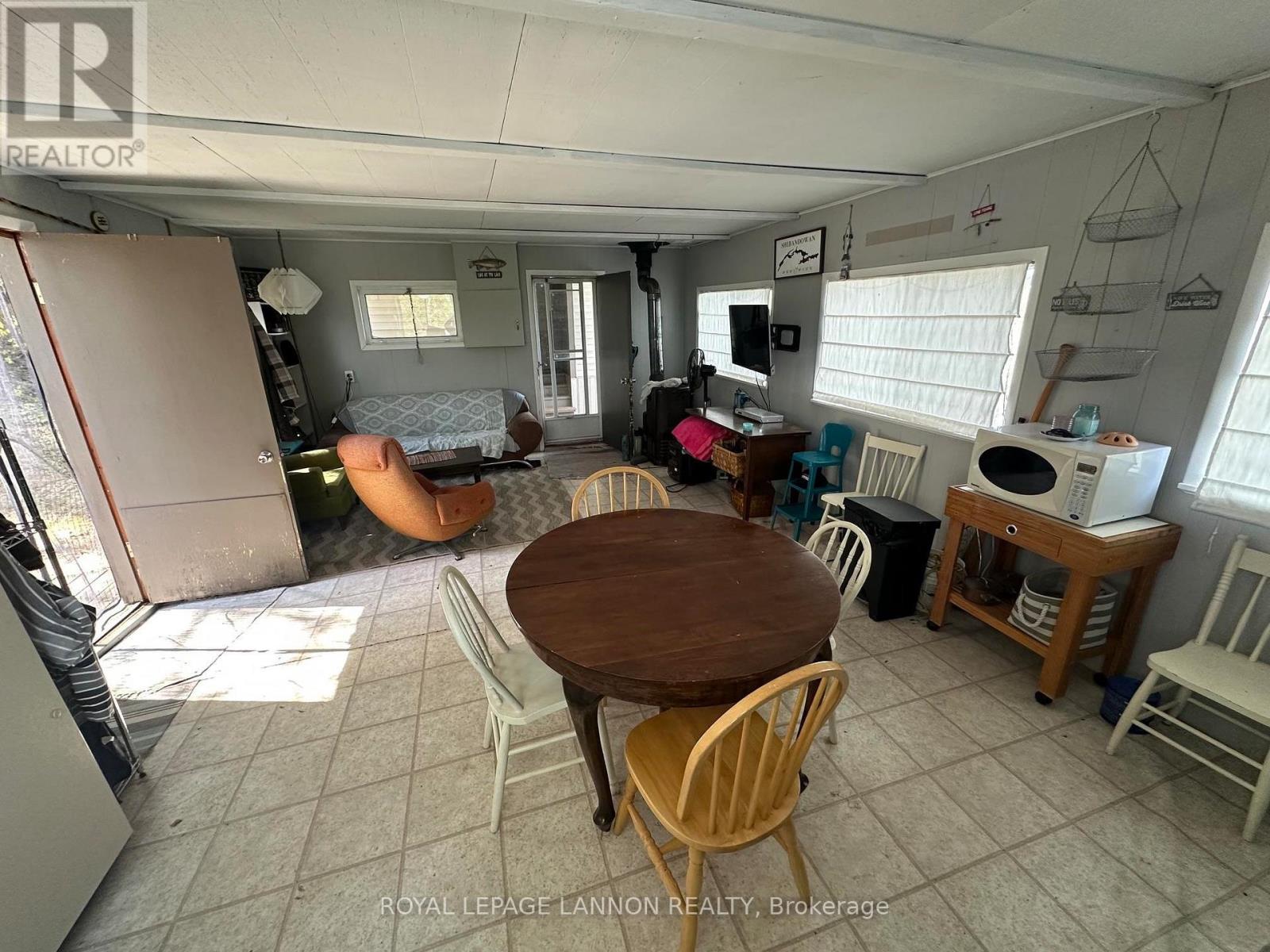430 CASTOR ISLAND - 5