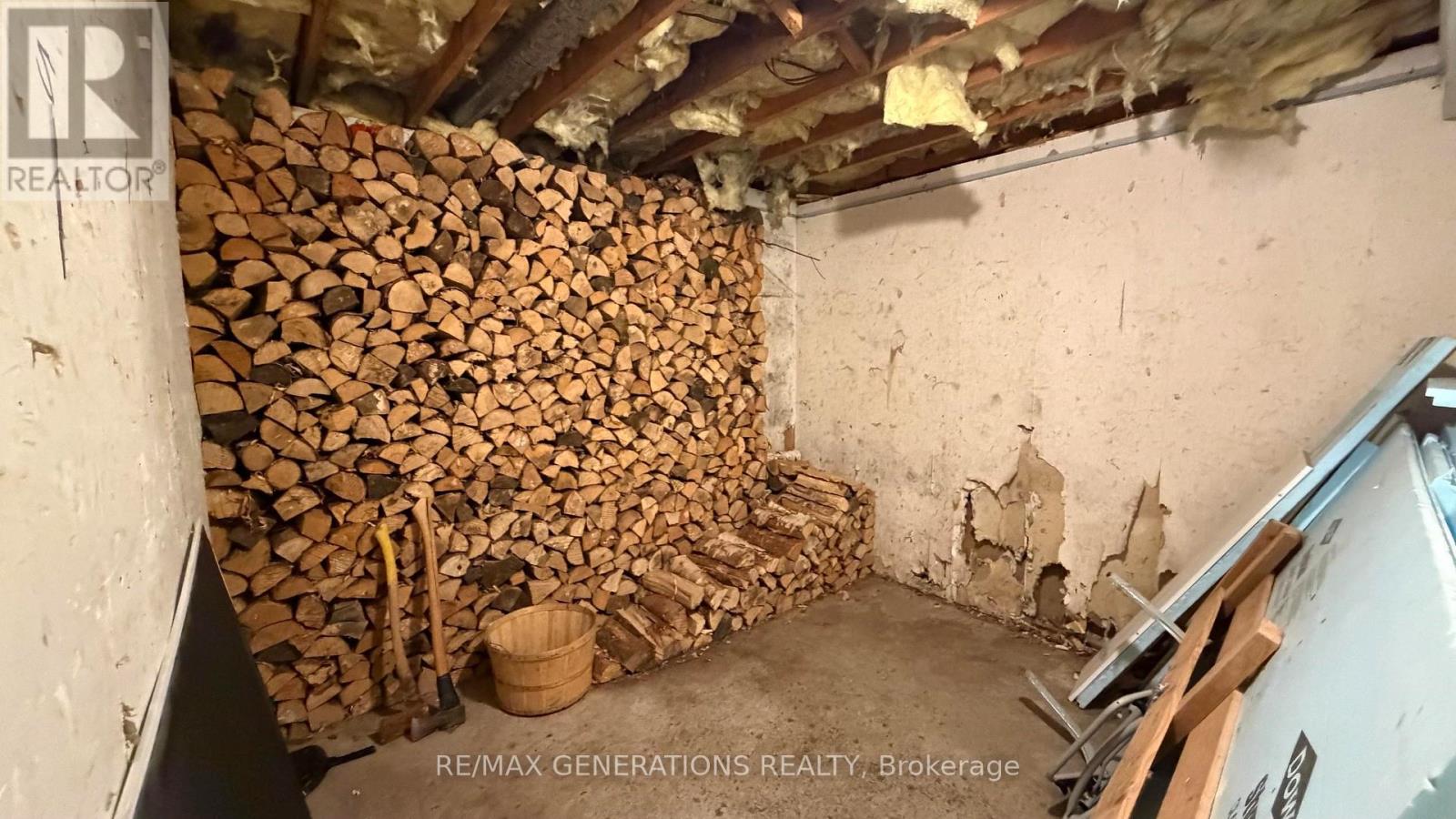 88 LAKEVIEW DRIVE - Image 22