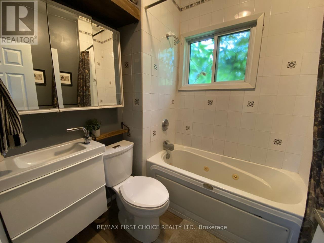 822 PRUDEN STREET - Image 14