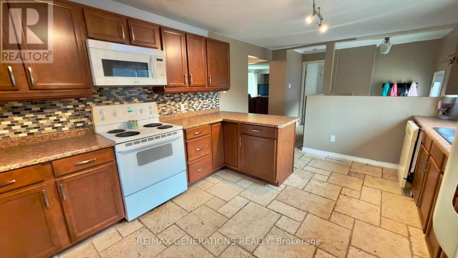 64 MAPLE STREET - 8