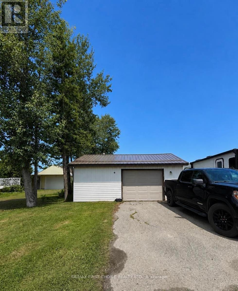 109 CLARKE AVENUE - Image 27