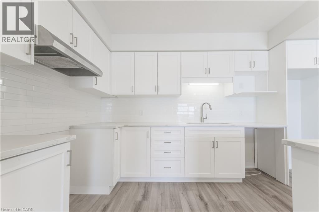 25 URBANE Boulevard - 11