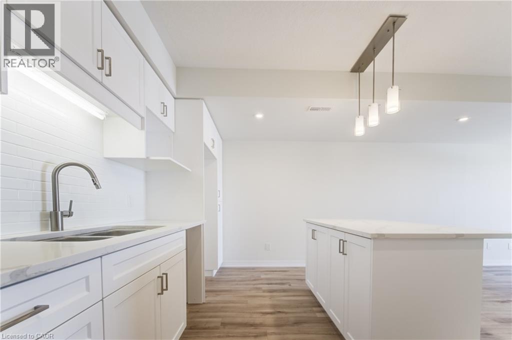25 URBANE Boulevard - 12