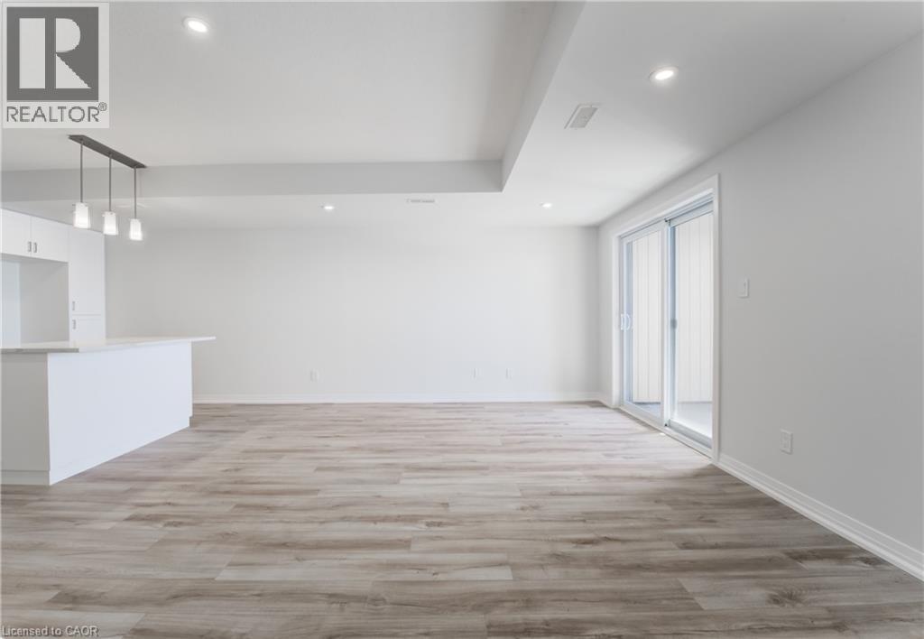 25 URBANE Boulevard - 15