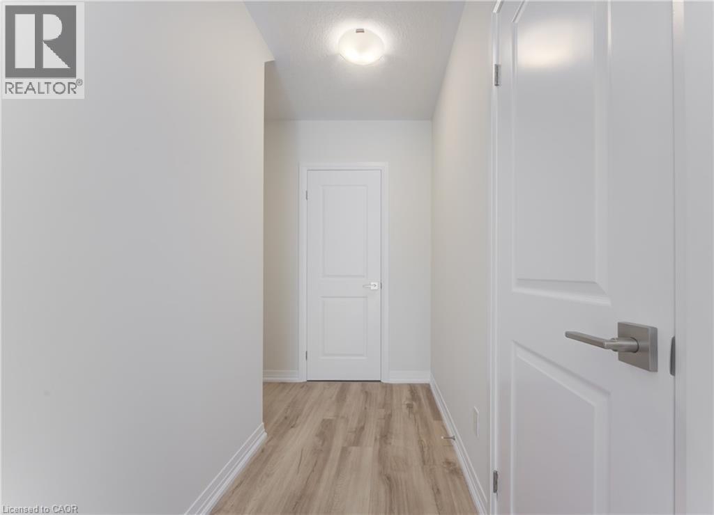 25 URBANE Boulevard - 17