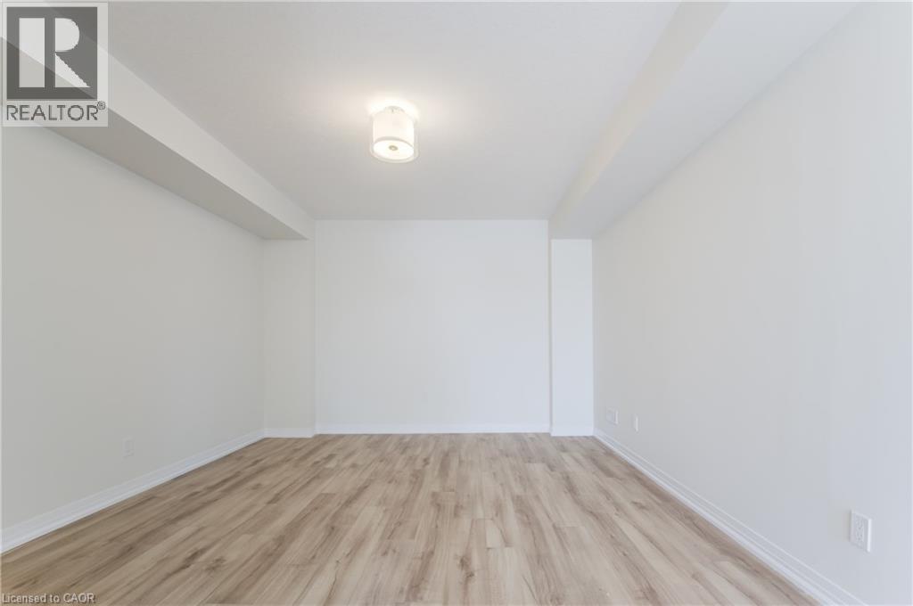 25 URBANE Boulevard - Image 32