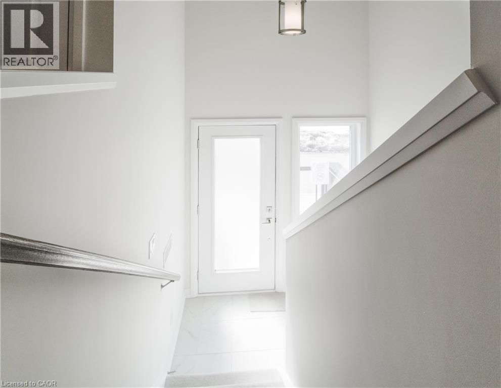 25 URBANE Boulevard - Image 4