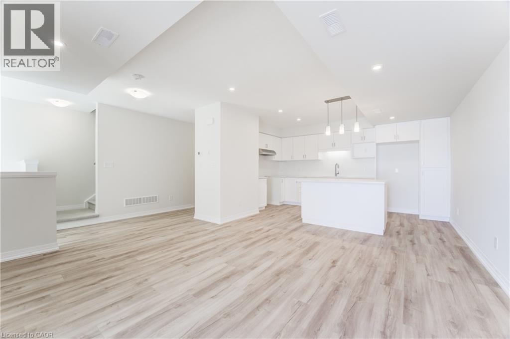 25 URBANE Boulevard - Image 6