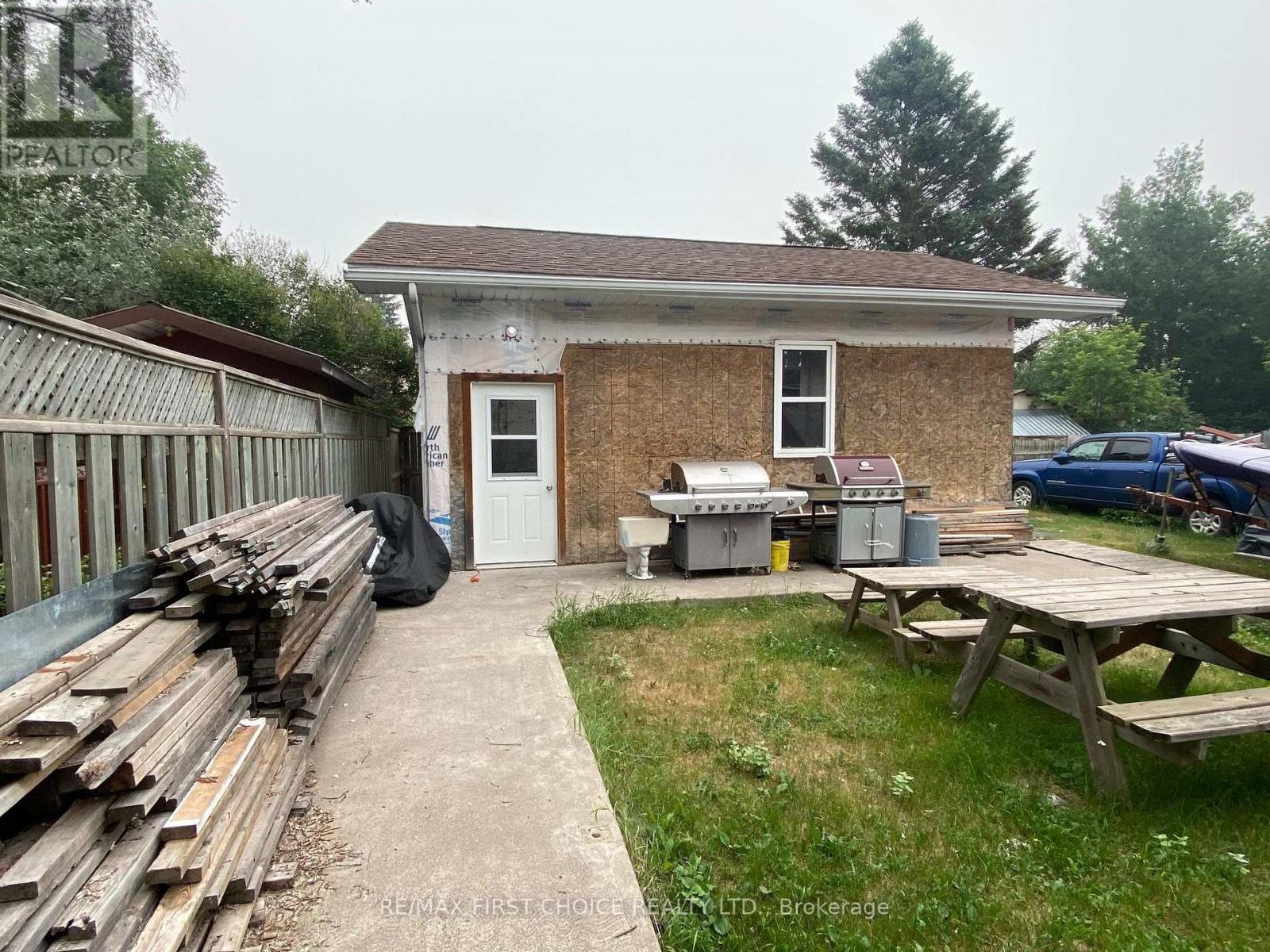218 Powley Street, Thunder Bay (Court / Cumberland), Ontario, P7A2K9, Thunder Bay (Court / Cumberland), Ontario — photo 5 of 5