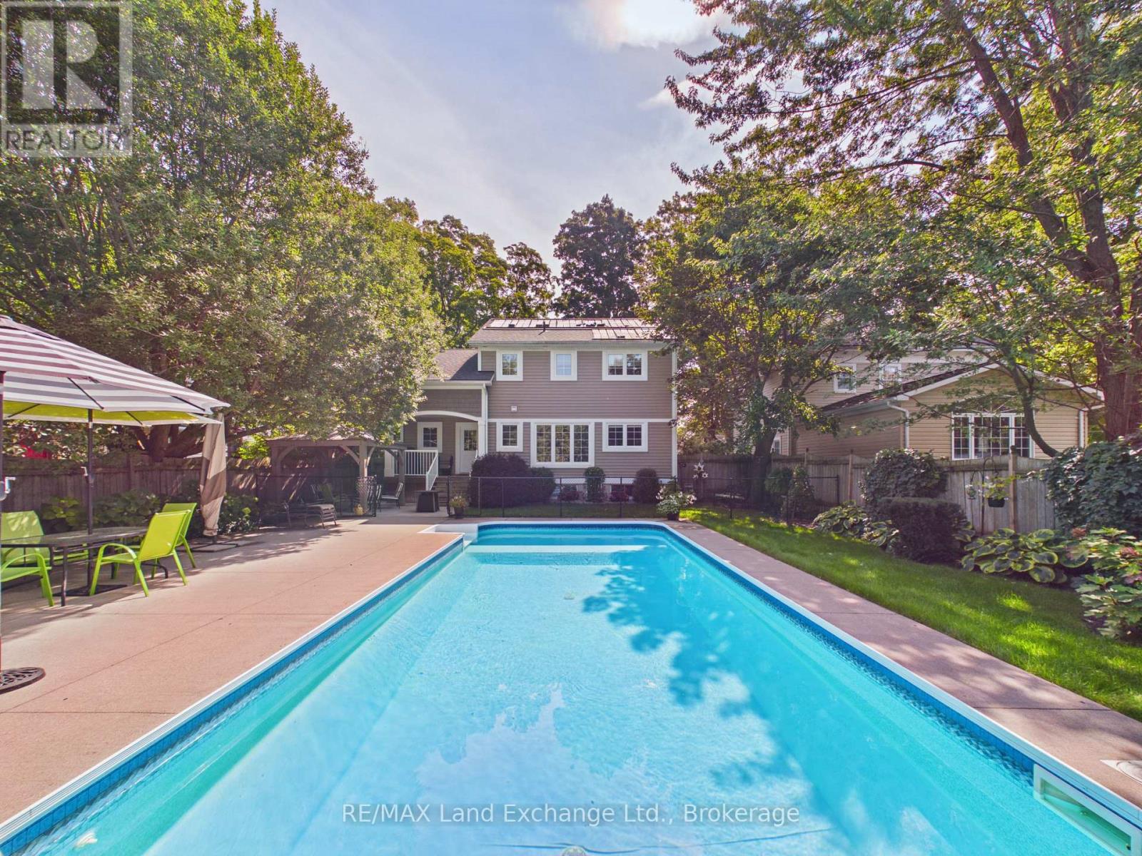 7 MCGILL STREET - Image 4